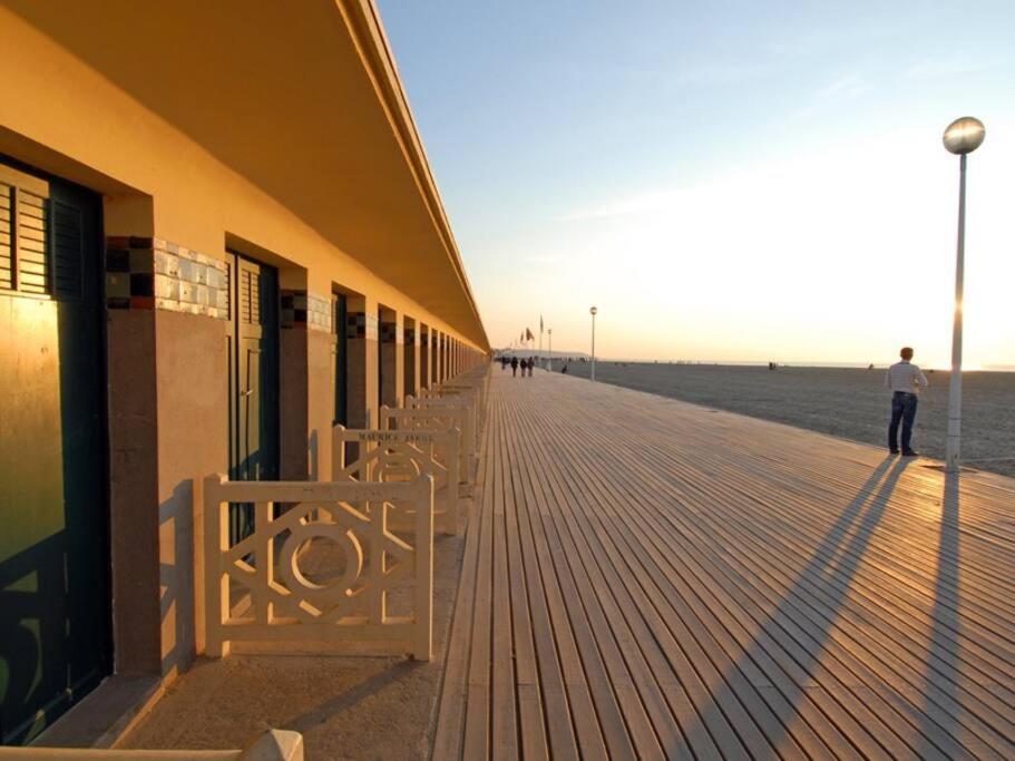 Le Cyrano, Deauville - App. T2 Proche De La Mer Екстер'єр фото